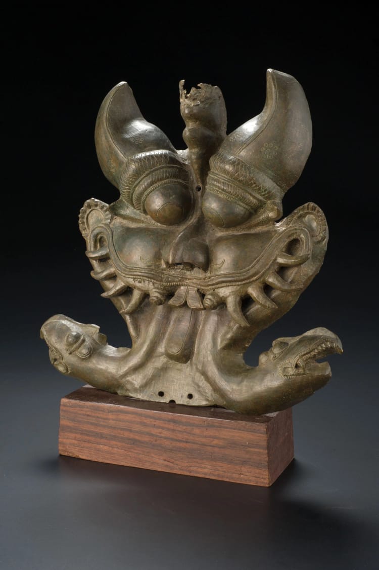 Bronze Mask of Kirtimukha 201300139 19 th Century South India (1)
